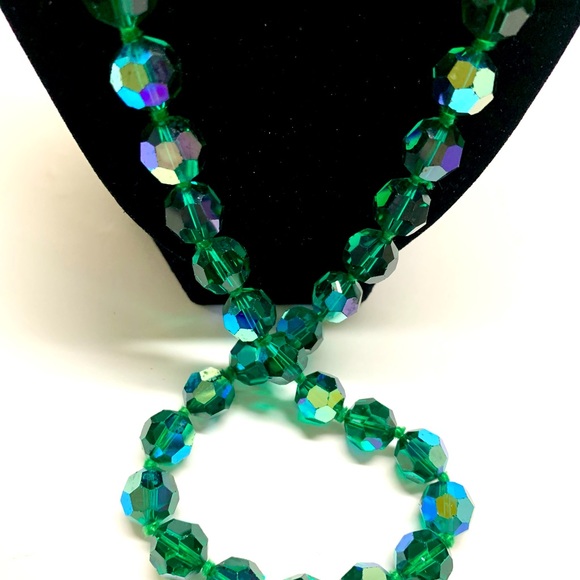 Vintage Faceted Crystal Ab Coated Long Necklace EMERALD GREEN Hand Knotted 60's - Picture 2 of 10
